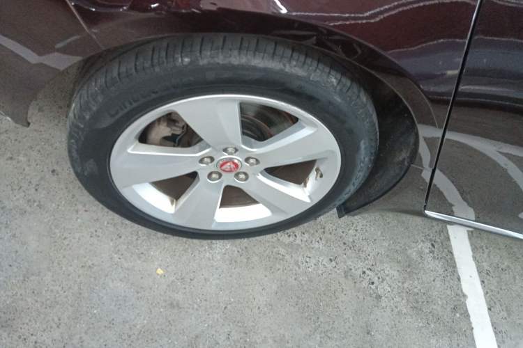 Used Jaguar XFL 2019 XFL 2.0T 200 PS Two-Wheel-Drive Elite Edition Right Rear Wheel Hub