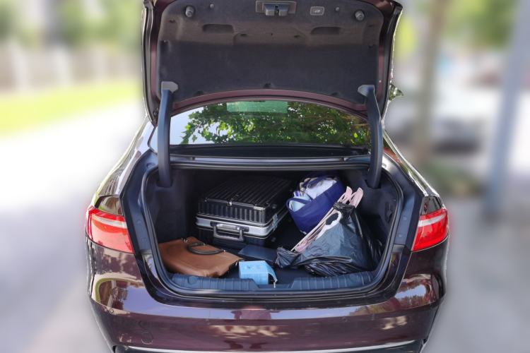 Used Jaguar XFL 2019 XFL 2.0T 250 PS Two-Wheel-Drive Luxury Edition Trunk