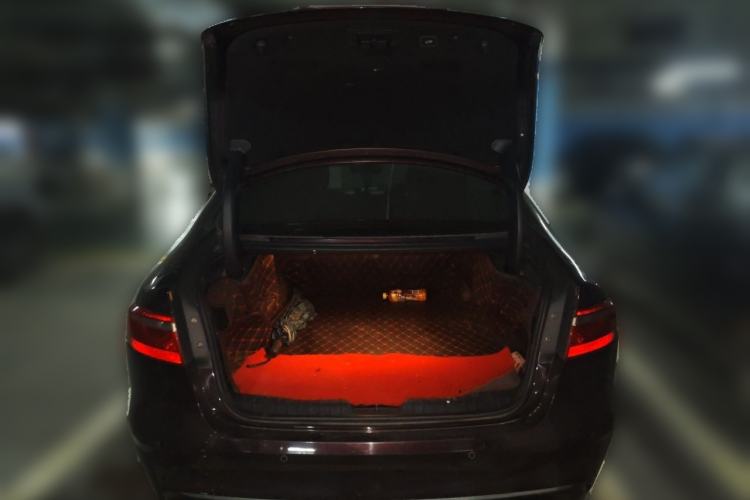 Used Jaguar XFL 2019 XFL 2.0T 250 PS Two-Wheel-Drive Luxury Edition Trunk