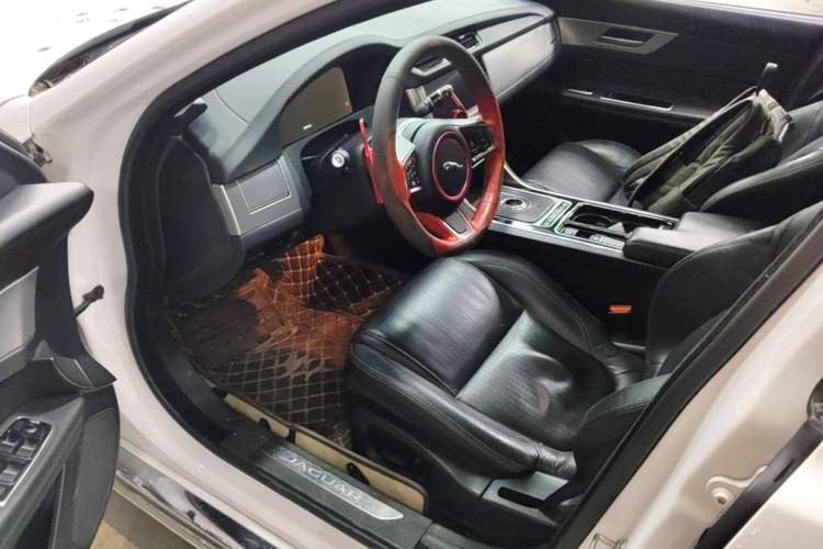 Used Jaguar XFL 2019 XFL 2.0T 250 PS Two-Wheel-Drive Luxury Edition Driver Seat