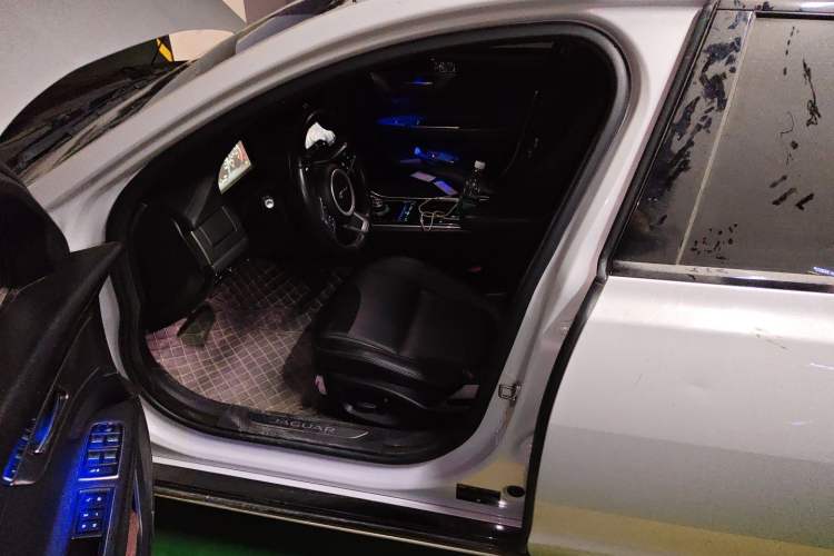 Used Jaguar XFL 2019 XFL 2.0T 200PS Two-Wheel-Drive Luxury Edition Driver Seat