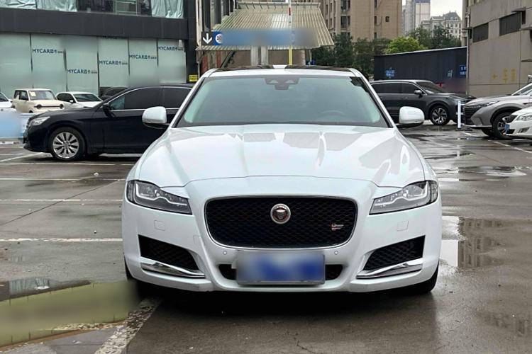 Used Jaguar XFL 2019 XFL 2.0T 250 PS Two-Wheel-Drive Luxury Edition Exterior 1