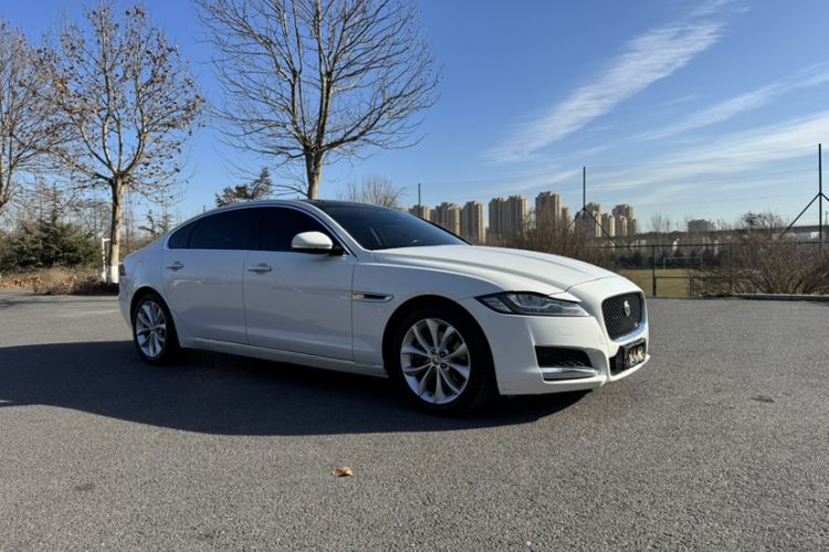 Used Jaguar XFL 2019 XFL 2.0T 250 PS Two-Wheel-Drive Luxury Edition Exterior 2