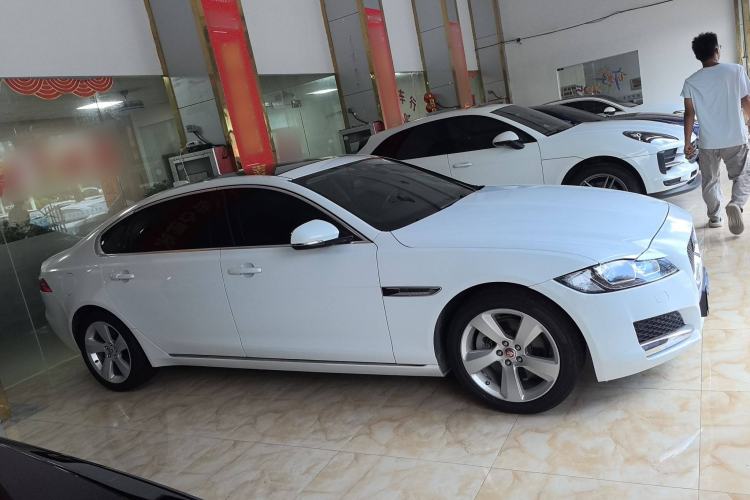 Used Jaguar XFL 2019 XFL 2.0T 200 PS Two-Wheel-Drive Elite Edition Exterior 2