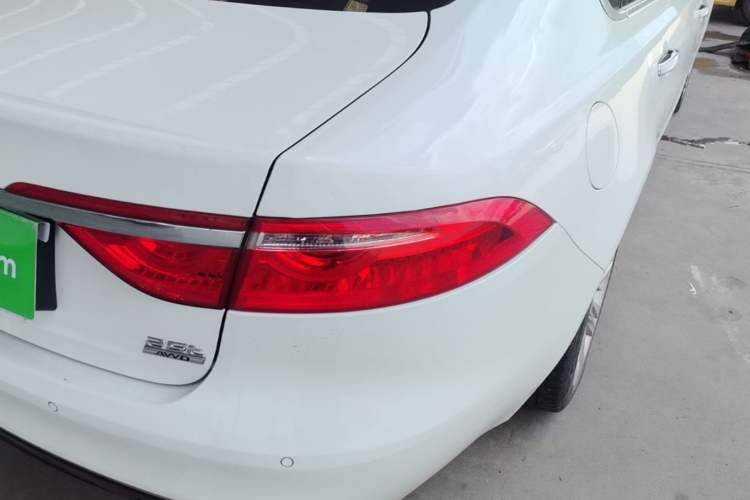 Used Jaguar XFL 2019 XFL 2.0T 250 PS Four-Wheel Drive Luxury Edition Exterior 2