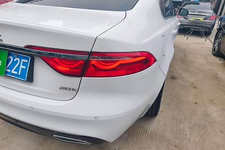 Used Jaguar XFL 2019 XFL 2.0T 200 PS Two-Wheel-Drive Elite Edition Exterior 3