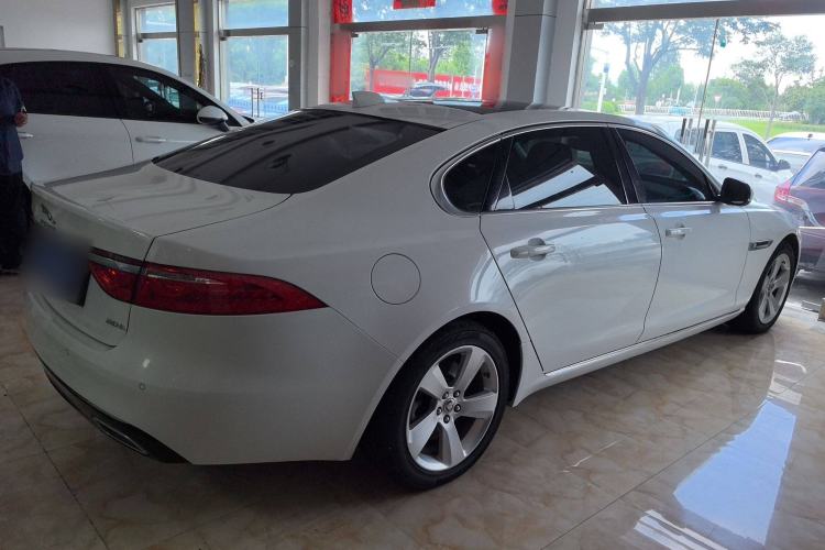Used Jaguar XFL 2019 XFL 2.0T 200 PS Two-Wheel-Drive Elite Edition Exterior 3