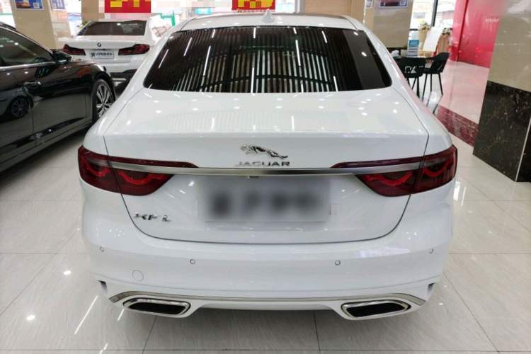 Used Jaguar XFL 2019 XFL 2.0T 250 PS Two-Wheel-Drive Luxury Edition Exterior 4