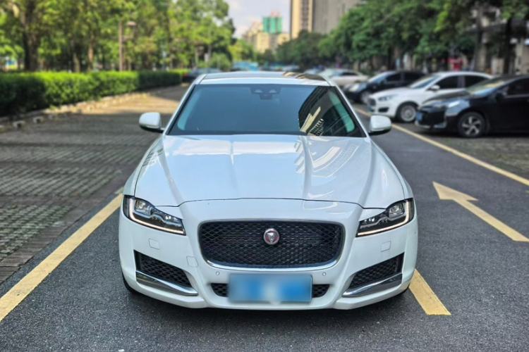 Used Jaguar XFL 2019 XFL 2.0T 250 PS Four-Wheel Drive Luxury Edition Exterior 5