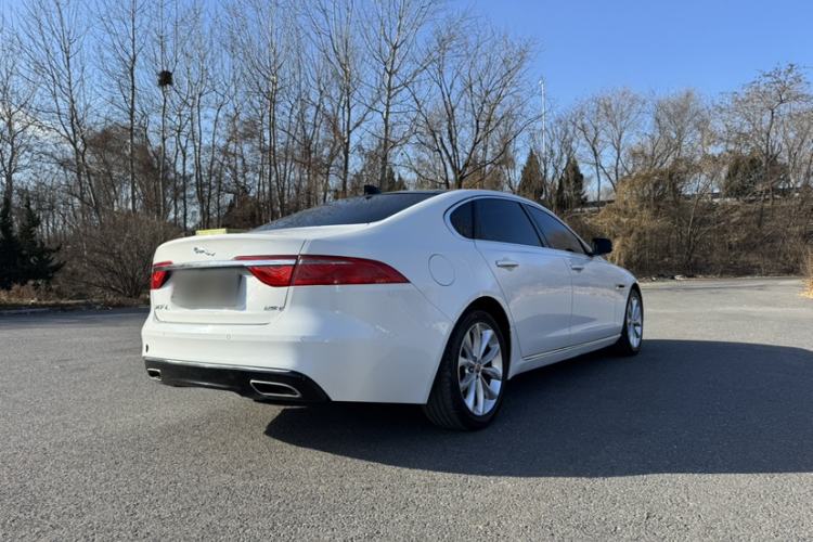 Used Jaguar XFL 2019 XFL 2.0T 250 PS Two-Wheel-Drive Luxury Edition Exterior 7
