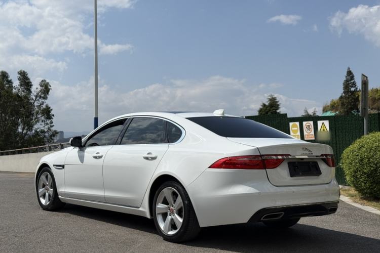 Used Jaguar XFL 2019 XFL 2.0T 200 PS Two-Wheel-Drive Elite Edition Exterior 7
