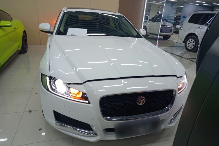 Used Jaguar XFL 2019 XFL 2.0T 200 PS Two-Wheel-Drive Elite Edition Front