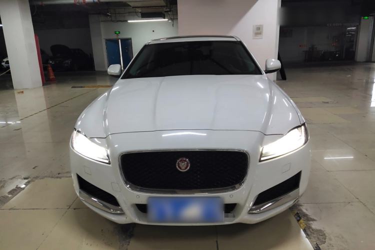 Used Jaguar XFL 2019 XFL 2.0T 250 PS Two-Wheel-Drive Luxury Edition Front