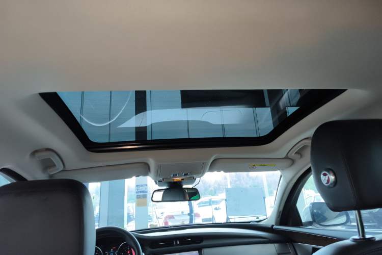 Used Jaguar XFL 2019 XFL 2.0T 200 PS Two-Wheel-Drive Elite Edition Headliner