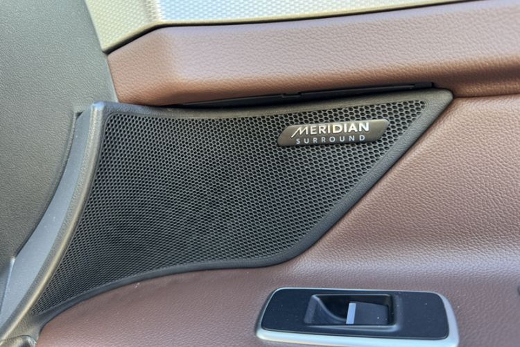 Used Jaguar XFL 2019 XFL 2.0T 250 PS Two-Wheel-Drive Luxury Edition Interior 1