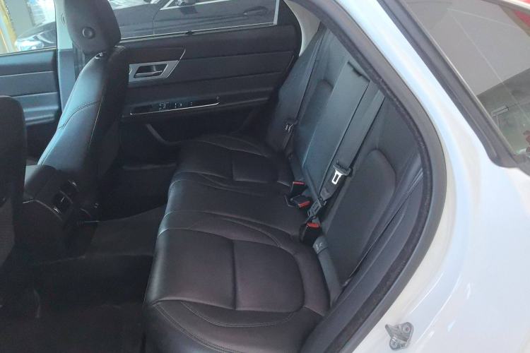 Used Jaguar XFL 2019 XFL 2.0T 200 PS Two-Wheel-Drive Elite Edition Interior 1