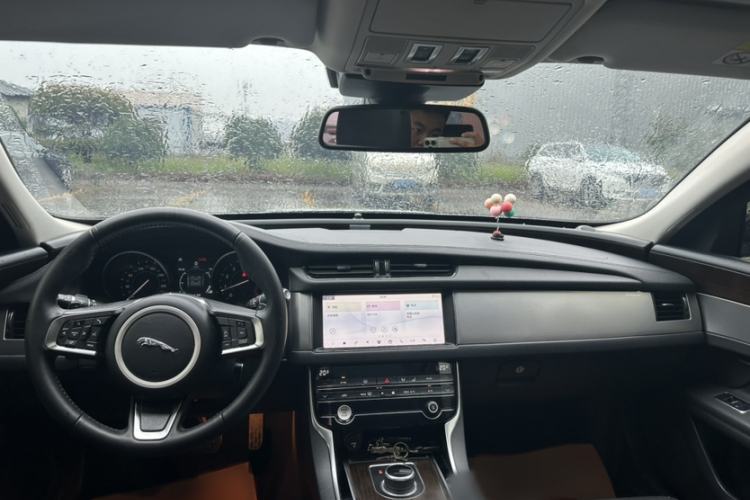 Used Jaguar XFL 2019 XFL 2.0T 200 PS Two-Wheel-Drive Elite Edition Interior 2