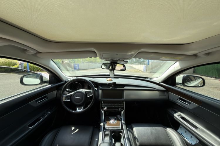 Used Jaguar XFL 2019 XFL 2.0T 200 PS Two-Wheel-Drive Elite Edition Interior 6
