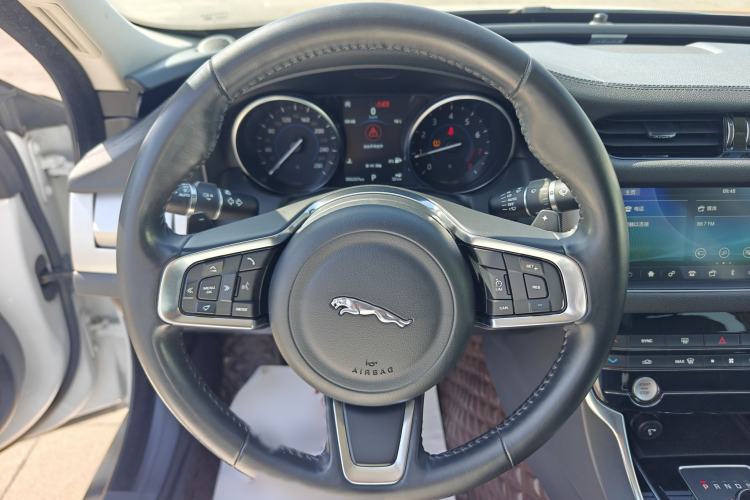Used Jaguar XFL 2019 XFL 2.0T 200PS Two-Wheel-Drive Luxury Edition Interior 7