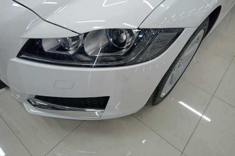 Used Jaguar XFL 2019 XFL 2.0T 200 PS Two-Wheel-Drive Elite Edition Left Front Headlight