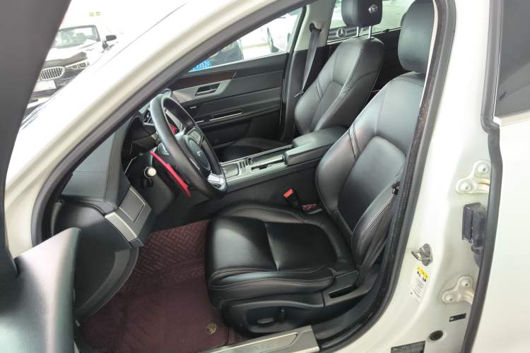 Used Jaguar XFL 2019 XFL 2.0T 200 PS Two-Wheel-Drive Elite Edition Left Front Seat