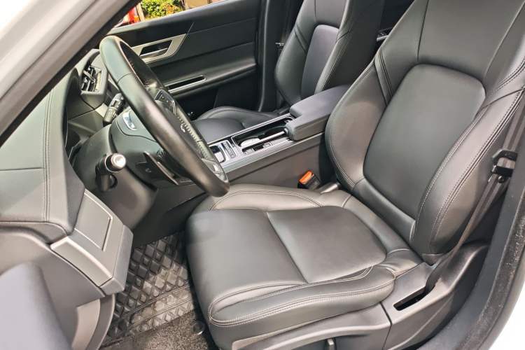 Used Jaguar XFL 2019 XFL 2.0T 200PS Two-Wheel-Drive Luxury Edition Left Front Seat