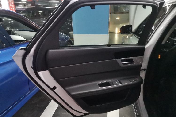 Used Jaguar XFL 2019 XFL 2.0T 200PS Two-Wheel-Drive Luxury Edition Left Rear Door Interior