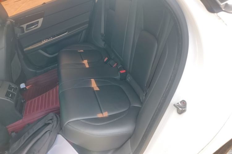 Used Jaguar XFL 2019 XFL 2.0T 200 PS Two-Wheel-Drive Elite Edition Left Rear Seat