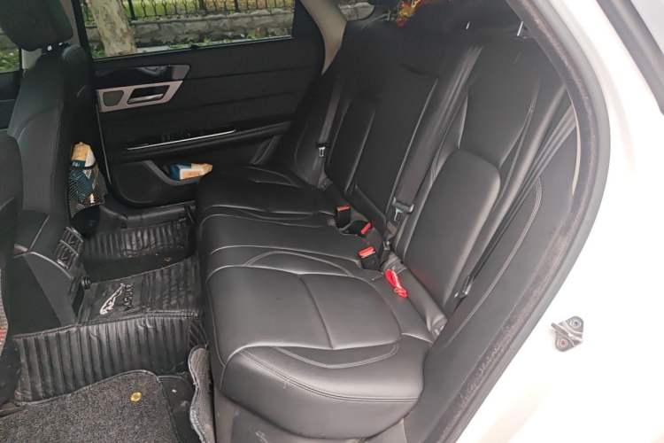 Used Jaguar XFL 2019 XFL 2.0T 200PS Two-Wheel-Drive Luxury Edition Left Rear Seat