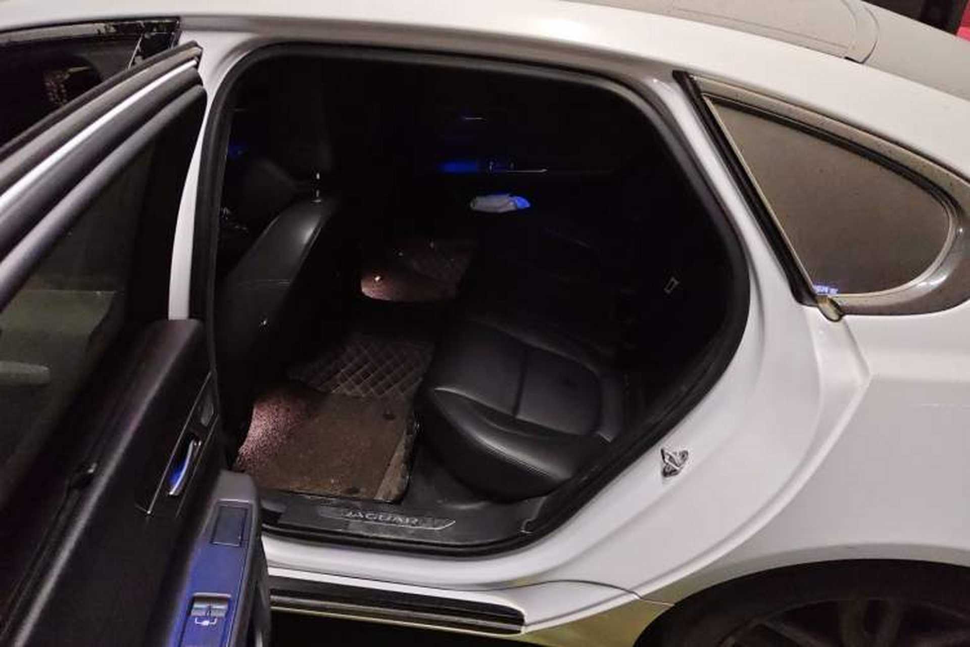 Used Jaguar XFL 2019 XFL 2.0T 200PS Two-Wheel-Drive Luxury Edition Left Rear Seat
