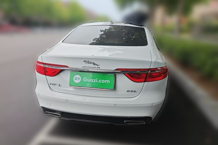 Used Jaguar XFL 2019 XFL 2.0T 200PS Two-Wheel-Drive Luxury Edition Rear