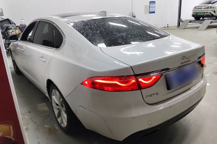 Used Jaguar XFL 2019 XFL 2.0T 250 PS Two-Wheel-Drive Luxury Edition Rear Left 45 Deg