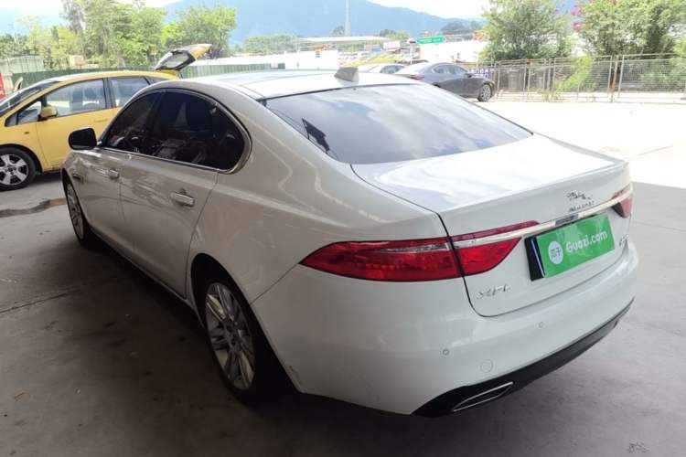 Used Jaguar XFL 2019 XFL 2.0T 250 PS Four-Wheel Drive Luxury Edition Rear Left 45 Deg