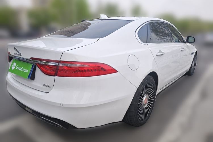 Used Jaguar XFL 2019 XFL 2.0T 250 PS Four-Wheel Drive Luxury Edition Rear Right 45 Deg