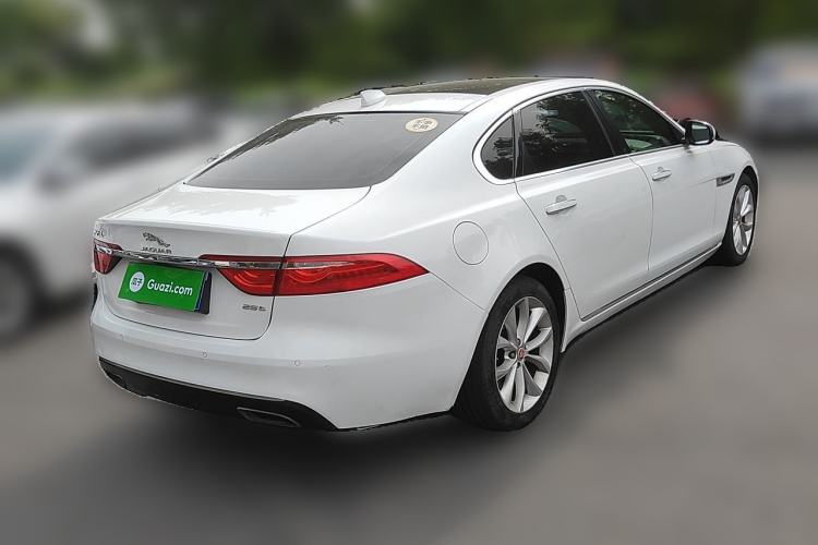 Used Jaguar XFL 2019 XFL 2.0T 250 PS Two-Wheel-Drive Luxury Edition Rear Right 45 Deg