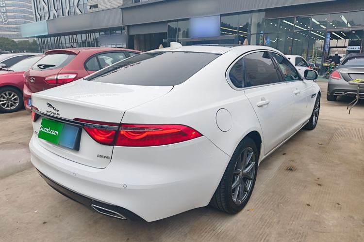 Used Jaguar XFL 2019 XFL 2.0T 200 PS Two-Wheel-Drive Elite Edition Rear Right 45 Deg