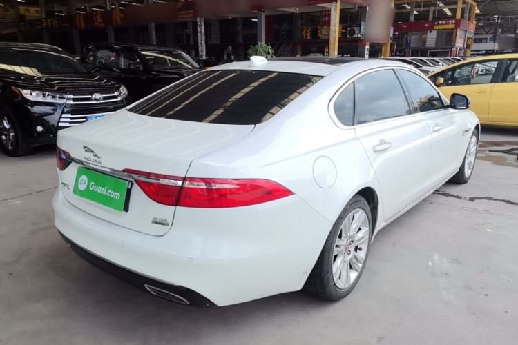 Used Jaguar XFL 2019 XFL 2.0T 250 PS Four-Wheel Drive Luxury Edition Rear Right 45 Deg