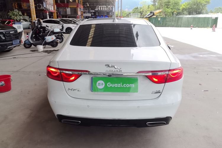 Used Jaguar XFL 2019 XFL 2.0T 250 PS Four-Wheel Drive Luxury Edition Rear