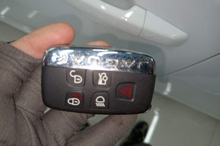 Used Jaguar XFL 2019 XFL 2.0T 200 PS Two-Wheel-Drive Elite Edition Vehicle Key