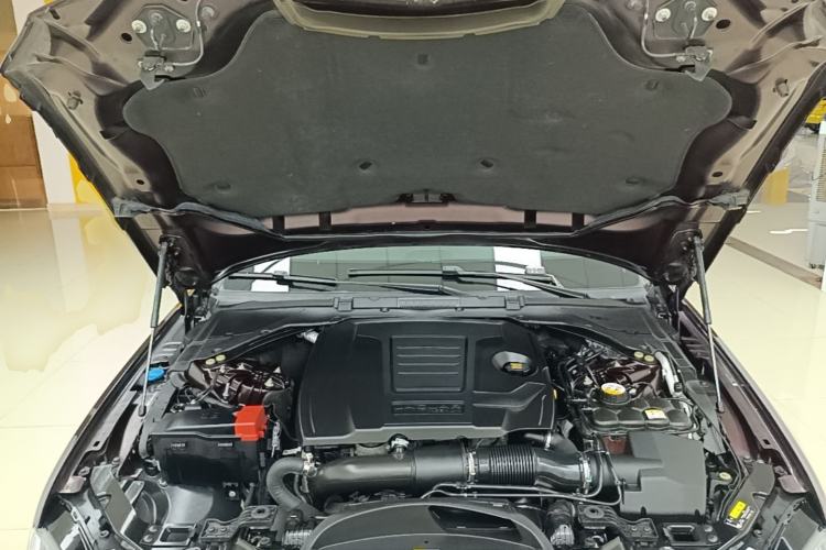 Used Jaguar XFL 2020 XFL 2.0T P250 Four-Wheel Drive Luxury Edition Engine Bay