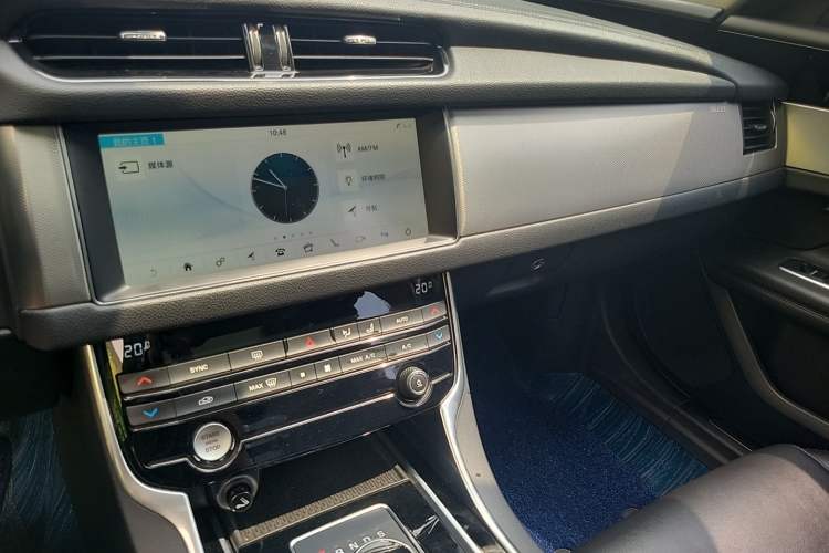 Used Jaguar XFL 2020 XFL 2.0T P200 Two-Wheel-Drive Windflower Edition Audio And AC Panel