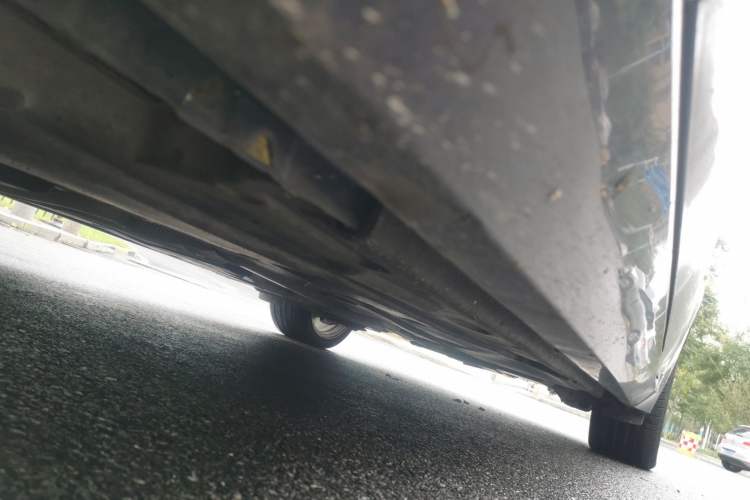 Used Jaguar XFL 2020 XFL 2.0T P200 Two-Wheel-Drive Rally Flag Edition Chassis Front Left