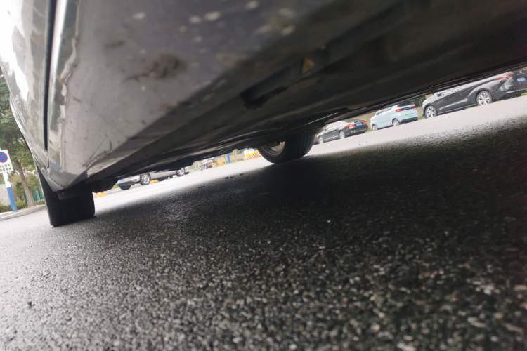 Used Jaguar XFL 2020 XFL 2.0T P200 Two-Wheel-Drive Rally Flag Edition Chassis Front Right