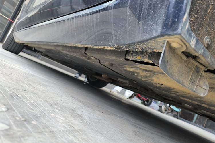 Used Jaguar XFL 2020 XFL 2.0T P200 Two-Wheel-Drive Elite Edition Chassis Rear Left