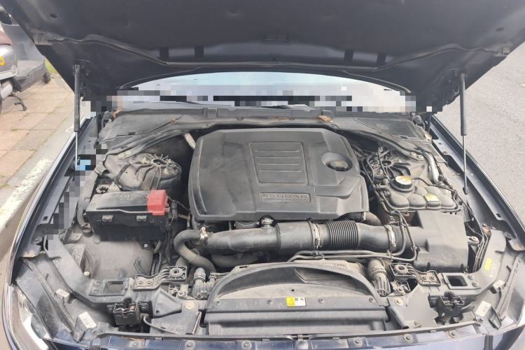 Used Jaguar XFL 2020 XFL 2.0T P200 Two-Wheel-Drive Elite Edition Engine Bay