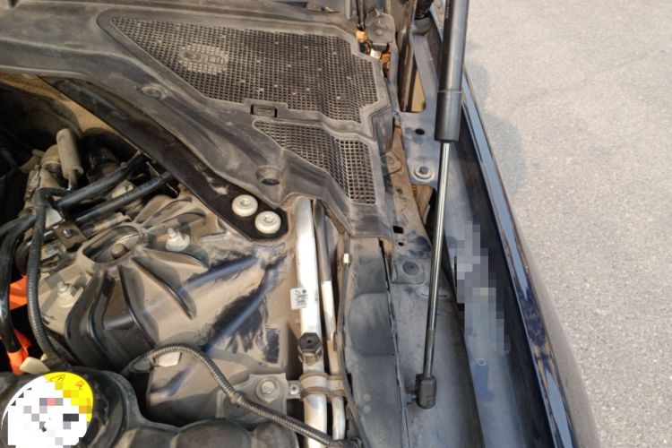 Used Jaguar XFL 2020 XFL 2.0T P200 Two-Wheel-Drive Elite Edition Engine Bay Left