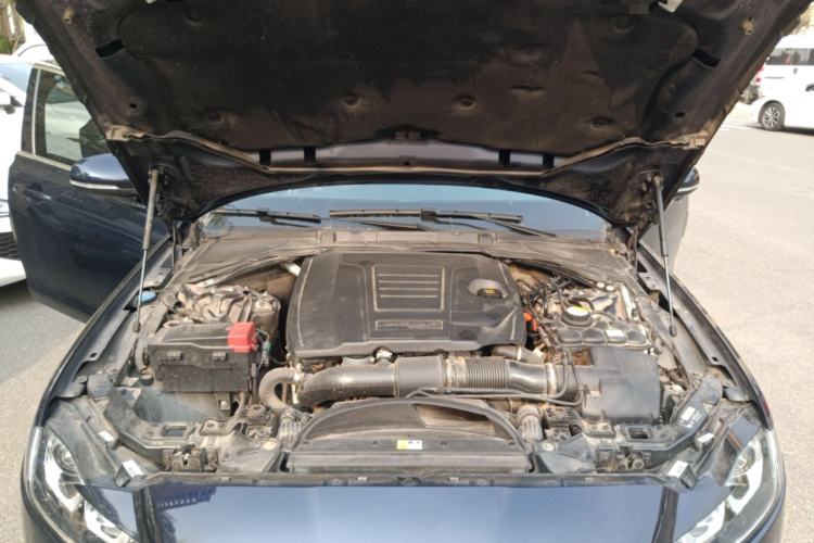 Used Jaguar XFL 2020 XFL 2.0T P200 Two-Wheel-Drive Elite Edition Engine Bay