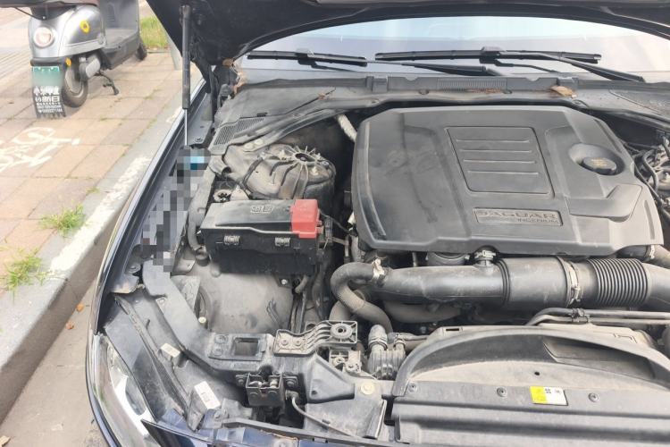 Used Jaguar XFL 2020 XFL 2.0T P200 Two-Wheel-Drive Elite Edition Engine Bay Right