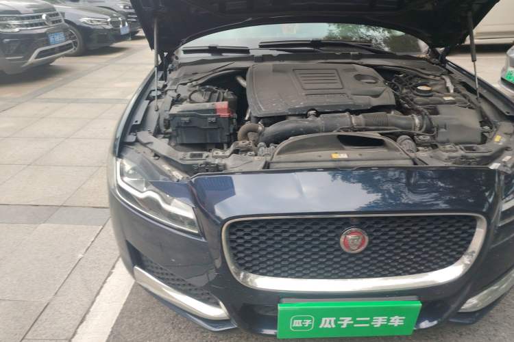 Used Jaguar XFL 2020 XFL 2.0T P250 Four-Wheel Drive Luxury Edition Engine Bay Right