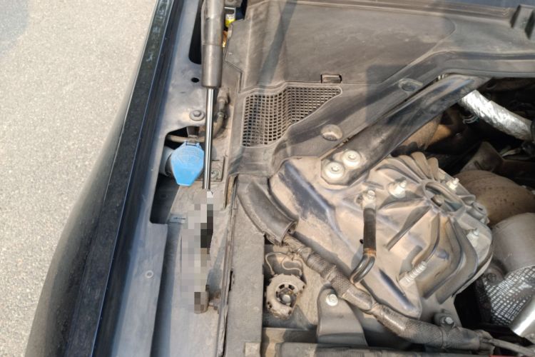 Used Jaguar XFL 2020 XFL 2.0T P200 Two-Wheel-Drive Elite Edition Engine Bay Right